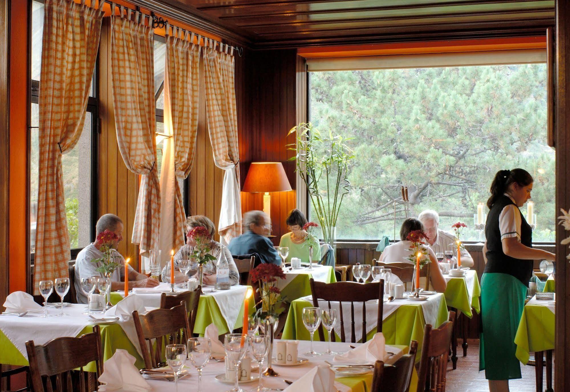 Dorisol Pousada Dos Vinhaticos Serra de Água Restaurant foto